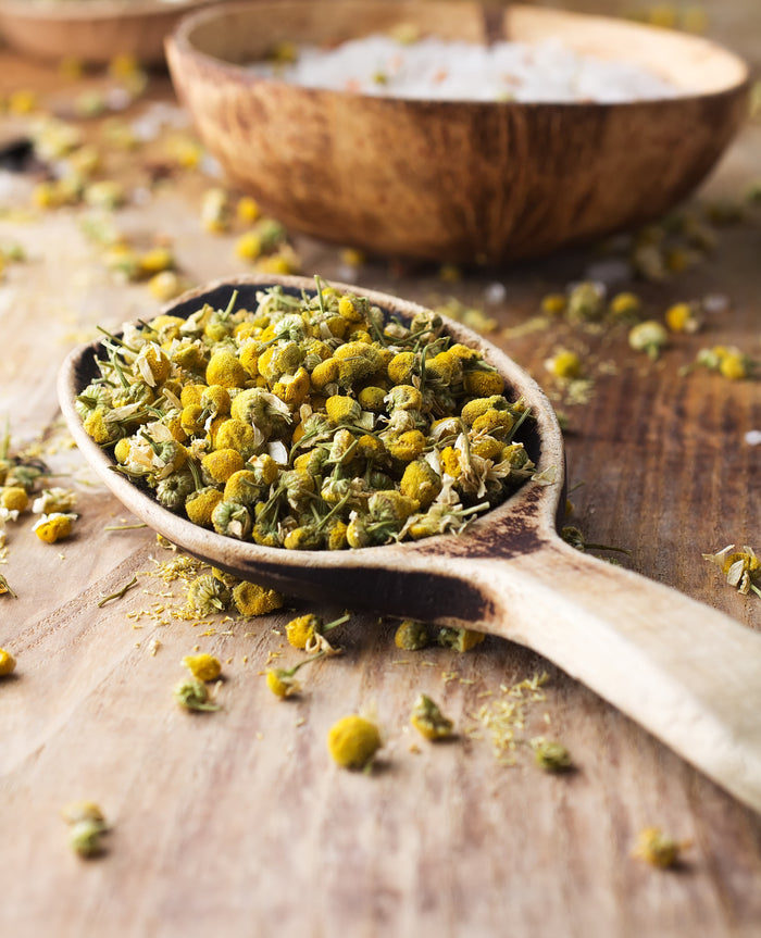Dehydrated chamomile