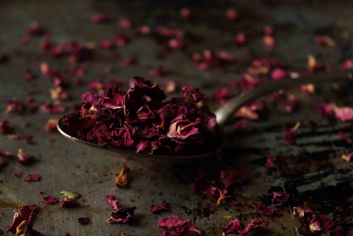 Dehydrated rose petals