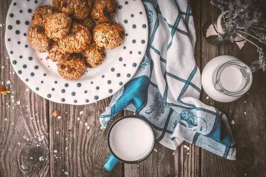 Classic Oatmeal Raisin Cookies