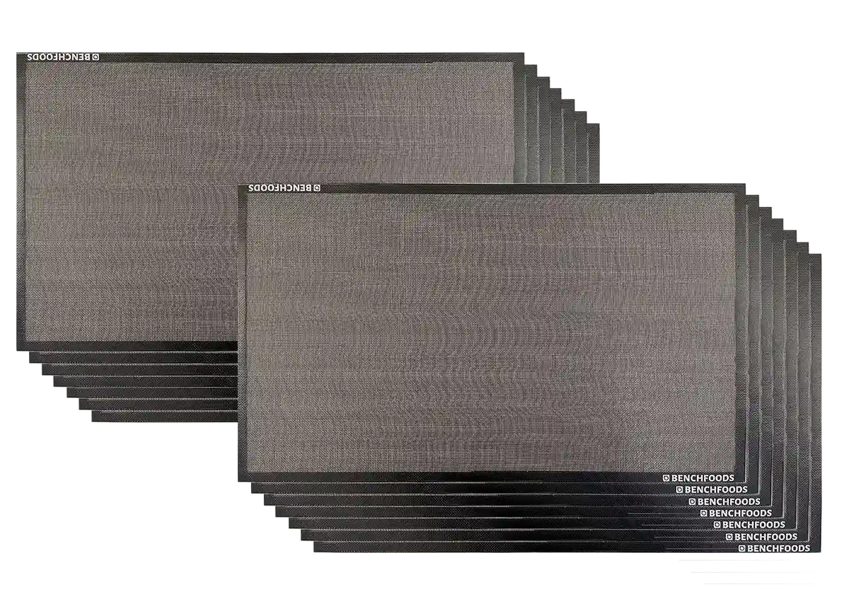 20" x 33.5" Premium Silicone Non-Stick Mesh Mats